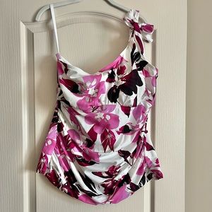 Penbrooke One Shoulder Swim Top